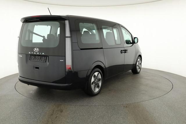 Hyundai Staria Style Premium Tour 2.2 CRDi AWD AT Premium, 9-Sitzer, Pano, Navi, AreaView, Side, Winter 
