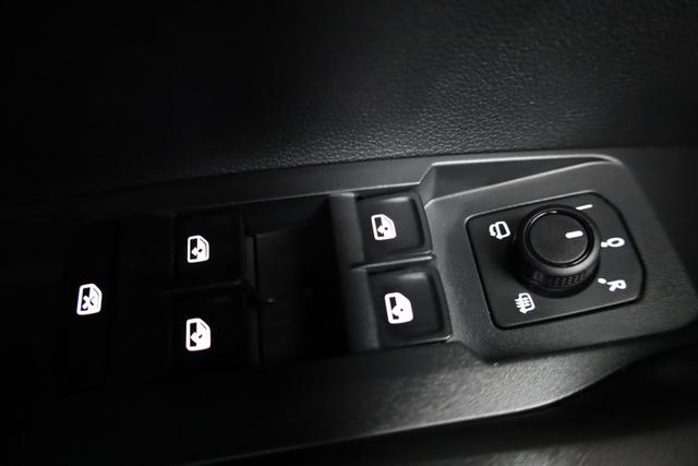 Volkswagen T-Cross 1.0 TSI 85 kW Life DSG Life, IQ.Light, Kamera, ACC, Side, Winter, 17-Zoll 