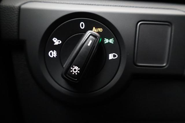 Volkswagen T-Cross 1.0 TSI 85 kW Life DSG Life, IQ.Light, Kamera, ACC, Side, Winter, 17-Zoll 