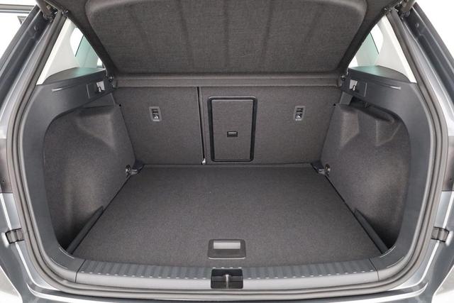 Cupra Ateca Basis 1.5 TSI DSG, AHK, el. Klappe, Navi, Kamera 