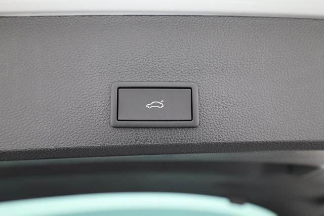 Seat Ateca FR 1.5 TSI DSG FR, LED, Navi, Pano, Kamera, Winter 