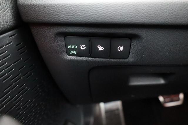 Skoda Octavia Combi RS 2.0 TSI DSG, Sonderlackierung, AHK, Pano,19 Zoll, Canton, el. Klappe, Navi, Matrix, sofort 