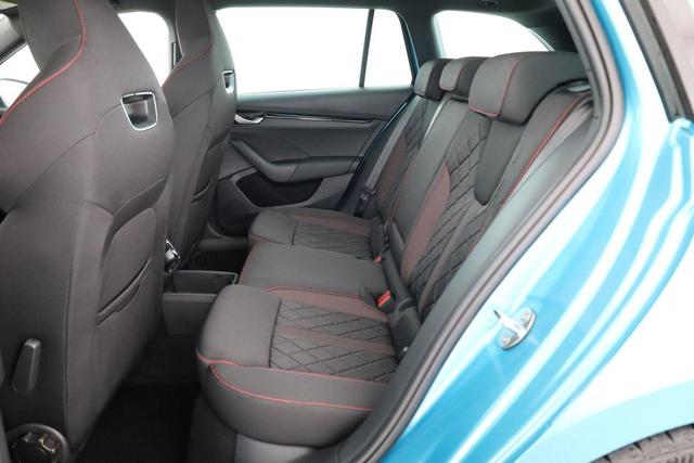 Skoda Octavia Combi RS 2.0 TSI DSG, Sonderlackierung, AHK, Pano,19 Zoll, Canton, el. Klappe, Navi, Matrix, sofort 