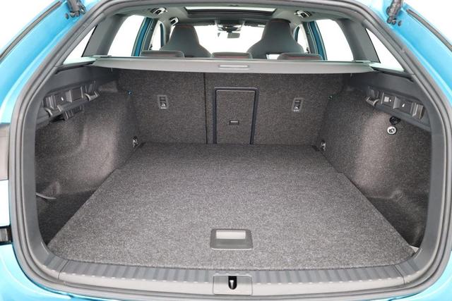Skoda Octavia Combi RS 2.0 TSI DSG, Sonderlackierung, AHK, Pano,19 Zoll, Canton, el. Klappe, Navi, Matrix, sofort 