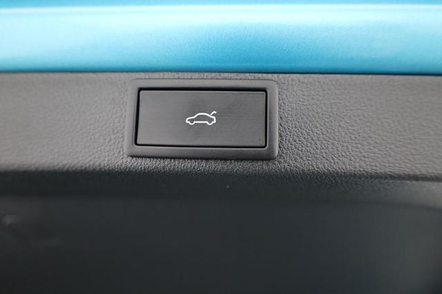 Skoda Octavia Combi RS 2.0 TSI DSG, Sonderlackierung, AHK, Pano,19 Zoll, Canton, el. Klappe, Navi, Matrix, sofort 