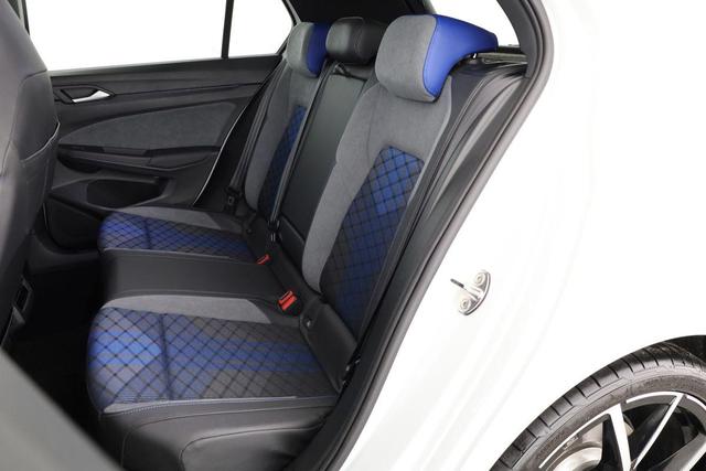 Volkswagen Golf R 2.0 TSI 245 kW 4Motion VIII DSG 4M, Black Style, IQ.Light, AreaView, 19-Zoll 