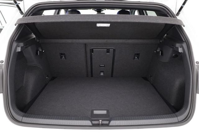 Volkswagen Golf R 2.0 TSI 245 kW 4Motion VIII DSG 4M, Black Style, IQ.Light, AreaView, 19-Zoll 