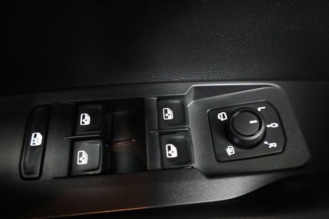 Volkswagen T-Cross 1.0 TSI 85 kW Life DSG Life, AHK, IQ.Light, Kamera, ACC, Side, Winter, 17-Zoll 