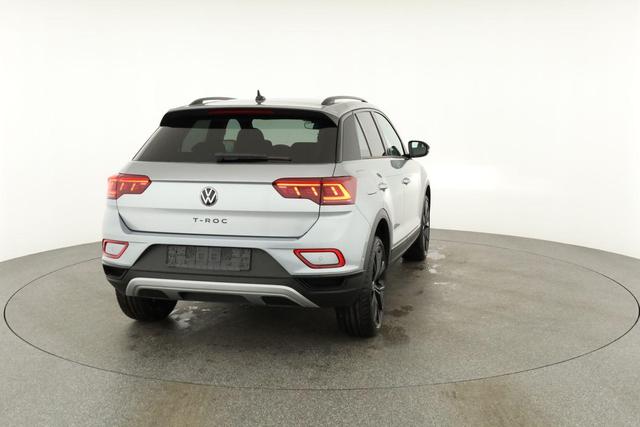 Volkswagen T-Roc Style 1.5 TSI DSG Black Style, AHK, IQ.Light, 19-Zoll, easyOpen, Navi 
