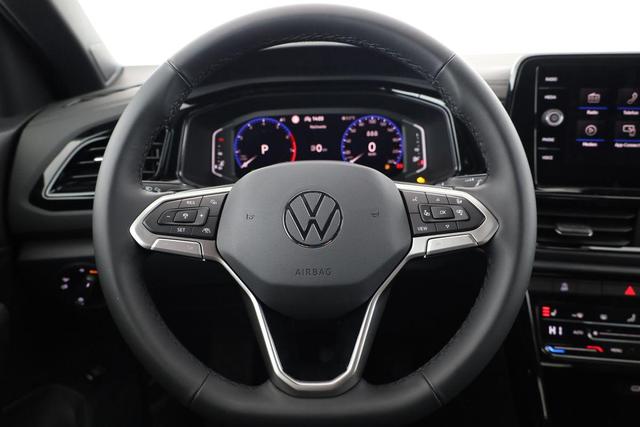 Volkswagen T-Roc Style 1.5 TSI DSG Black Style, AHK, IQ.Light, 19-Zoll, easyOpen, Navi 