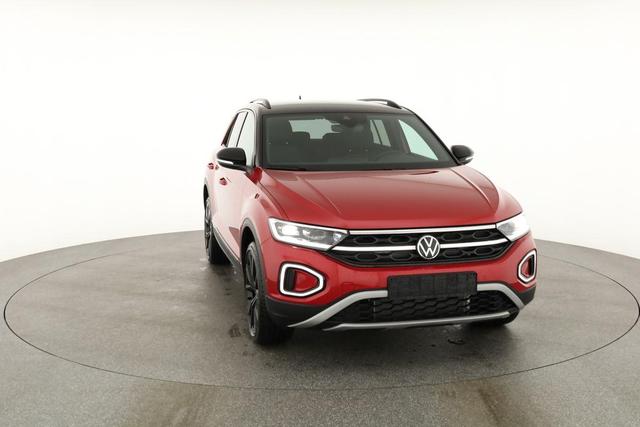Volkswagen T-Roc Style 1.5 TSI DSG Black Style, AHK, IQ.Light, 19-Zoll, easyOpen, Navi 