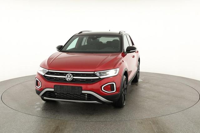 Volkswagen T-Roc Style 1.5 TSI DSG Black Style, AHK, IQ.Light, 19-Zoll, easyOpen, Navi 