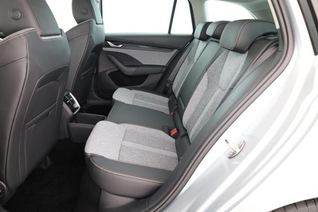 Skoda Octavia Combi 2.0 TDI 110 kW Selection DSG Selection, Navi, Pano, AHK, Teilleder, 5-J Garantie 