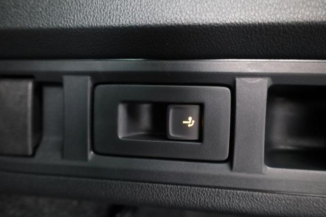 Skoda Octavia Combi 2.0 TDI 110 kW Selection DSG Selection, Navi, Pano, AHK, Teilleder, 5-J Garantie 