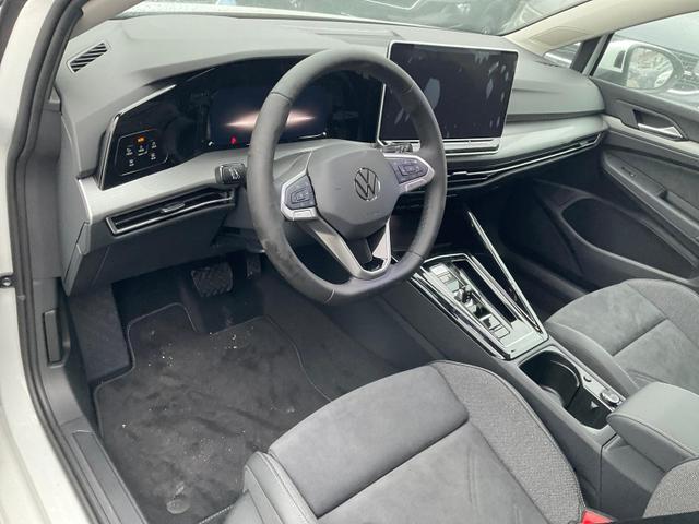 Volkswagen Golf - 1.5 TSI eHybrid 150 kW Edition 50 VIII Style, AHK, Navi, Kamera, Side, LED-Plus