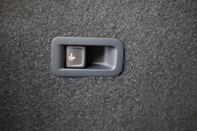 Cupra Formentor 1.5 eTSI 110 kW DSG, AHK, Navi, 19-Zoll, Winterpaket 