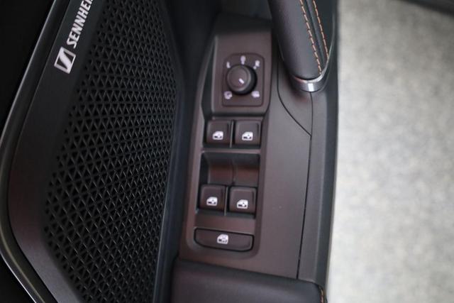 Cupra Formentor 1.5 eTSI 110 kW DSG, AHK, Navi, 19-Zoll, Winterpaket 