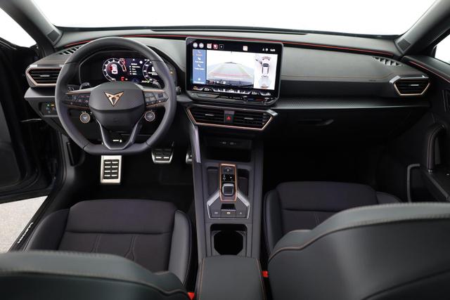 Cupra Formentor 2.0 TSI 150 kW 4Drive DSG 4Drive, Matrix, AHK, Pano, Navi, AreaView 