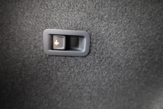 Cupra Formentor 2.0 TSI 150 kW 4Drive DSG 4Drive, Matrix, AHK, Pano, Navi, AreaView 