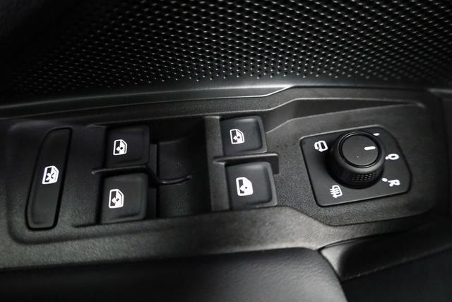 Volkswagen Tiguan 1.5 eTSI 110 kW Life DSG Life, Navi, easyOpen, Kamera, 5-J Garantie 