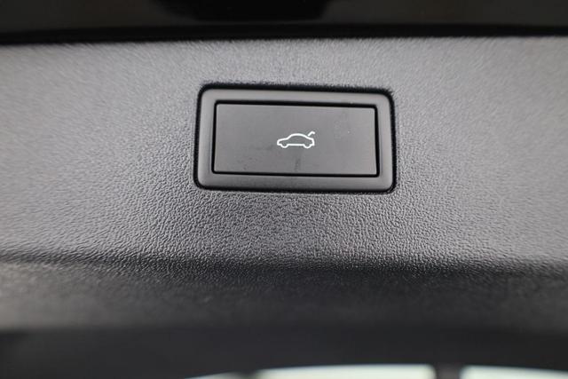 Volkswagen Tiguan 2.0 TDI 142 kW 4Motion R-Line DSG 4M Black, Leder, Pano, 20-Zoll, IQ.Light, Harman, HuD 