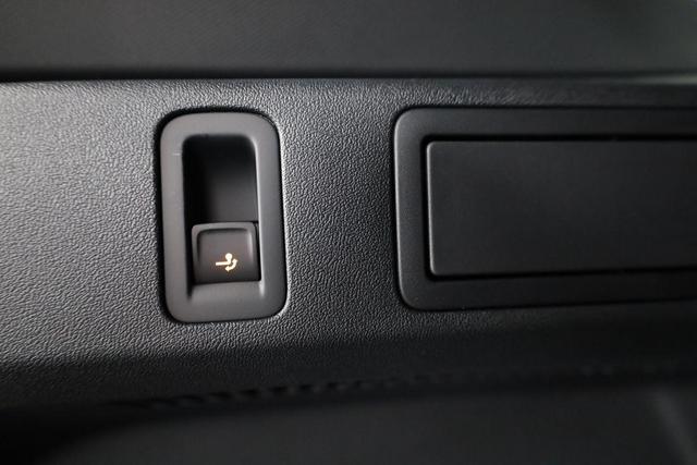 Volkswagen Tiguan 2.0 TDI 142 kW 4Motion R-Line DSG 4M Black, Leder, Pano, 20-Zoll, IQ.Light, Harman, HuD 