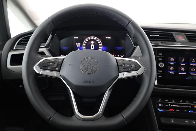 Volkswagen Touran Comfortline BMT/Start-Stopp 1.5 TSI DSG Comfortline, 7-Sitzer, AHK, Navi, Kamera, Side, Winter, 4-J. Garantie 