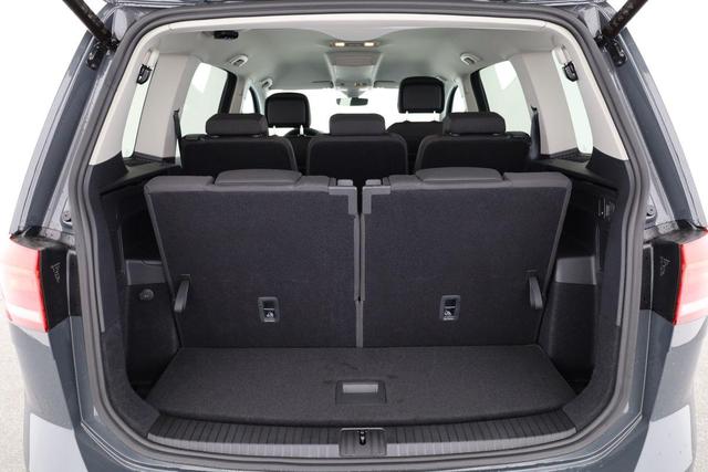 Volkswagen Touran Comfortline BMT/Start-Stopp 1.5 TSI DSG Comfortline, 7-Sitzer, AHK, Navi, Kamera, Side, Winter, 4-J. Garantie 