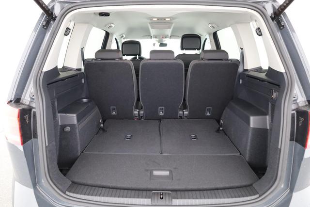 Volkswagen Touran Comfortline BMT/Start-Stopp 1.5 TSI DSG Comfortline, 7-Sitzer, AHK, Navi, Kamera, Side, Winter, 4-J. Garantie 