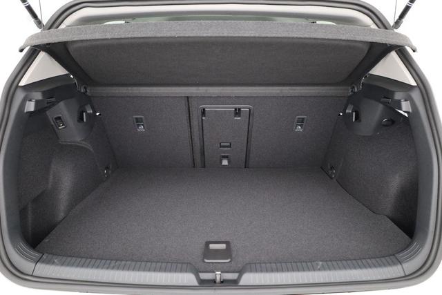 Volkswagen Golf 1.5 TSI eHybrid 150 kW Edition 50 VIII Style, AHK, Navi, Kamera, Side, LED-Plus 