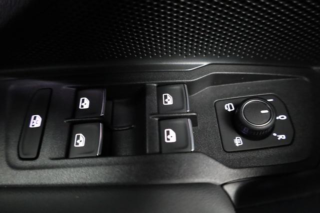 Volkswagen Tiguan 2.0 TDI 142 kW 4Motion R-Line DSG 4M Black, Leder, Pano, 20-Zoll, IQ.Light, Harman, HuD 