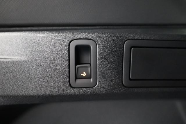 Volkswagen Tiguan 2.0 TDI 142 kW 4Motion R-Line DSG 4M Black, Leder, Pano, 20-Zoll, IQ.Light, Harman, HuD 