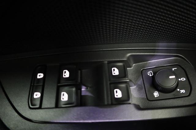 Skoda Kodiaq 2.0 TDI 142 kW 4x4 Selection DSG Selection, 7-Sitzer, AHK, Navi, Side, Kamera, Winter, 19-Zoll 