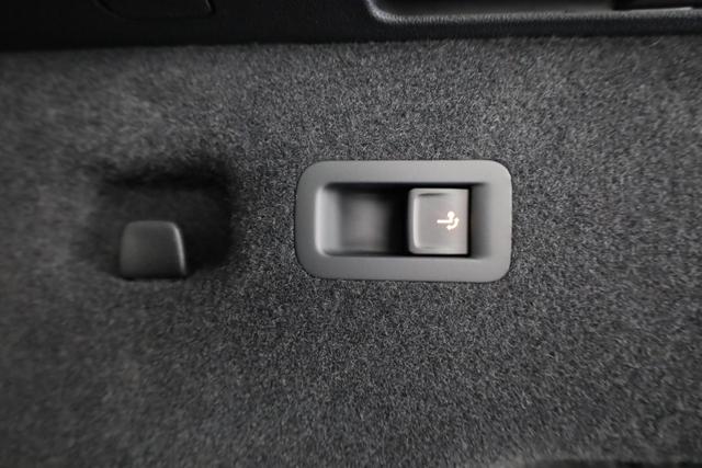 Skoda Kodiaq 2.0 TDI 142 kW 4x4 Selection DSG Selection, 7-Sitzer, AHK, Navi, Side, Kamera, Winter, 19-Zoll 