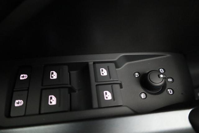 Audi Q3 Sportback 45 TFSI quattro S line qu S-LINE, AHK, 19-Zoll, Optik schwarz, Navi, Kamera, el. Klappe 