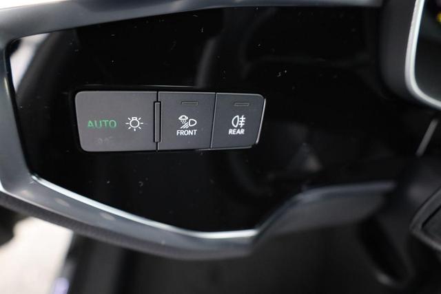 Audi Q3 Sportback 45 TFSI quattro S line qu S-LINE, AHK, 19-Zoll, Optik schwarz, Navi, Kamera, el. Klappe 