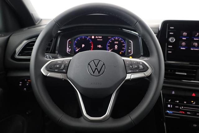 Volkswagen T-Roc Style 1.5 TSI DSG Black Style, AHK, IQ.Light, 19-Zoll, easyOpen, Navi 