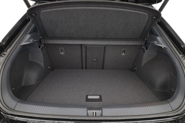 Volkswagen T-Roc Style 1.5 TSI DSG Black Style, AHK, IQ.Light, 19-Zoll, easyOpen, Navi 