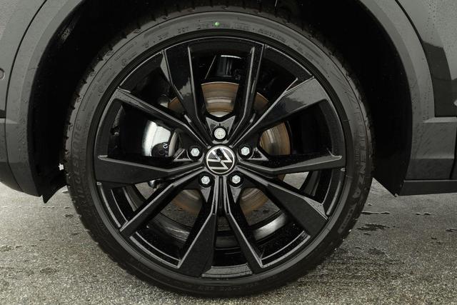 Volkswagen T-Roc Style 1.5 TSI DSG Black Style, AHK, IQ.Light, 19-Zoll, easyOpen, Navi 