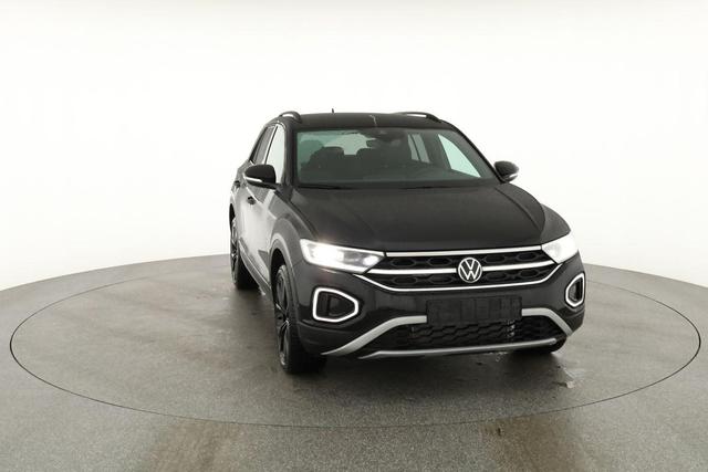 Volkswagen T-Roc Style 1.5 TSI DSG Black Style, AHK, IQ.Light, 19-Zoll, easyOpen, Navi 