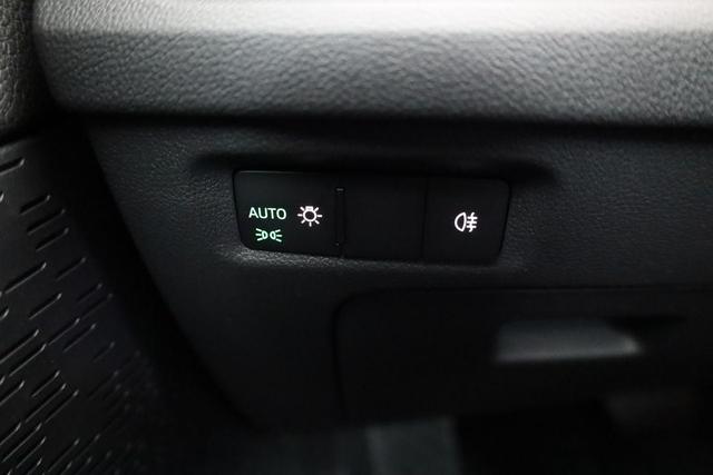 Skoda Octavia Combi 2.0 TDI 110 kW Selection DSG Selection, Navi, AHK, el. Klappe, 5-J Garantie 