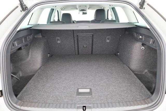 Skoda Octavia Combi 2.0 TDI 110 kW Selection DSG Selection, Navi, AHK, el. Klappe, 5-J Garantie 