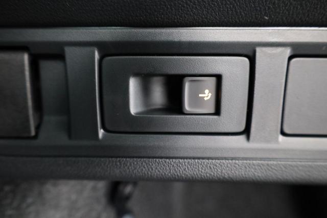 Skoda Octavia Combi 2.0 TDI 110 kW Selection DSG Selection, Navi, AHK, el. Klappe, 5-J Garantie 