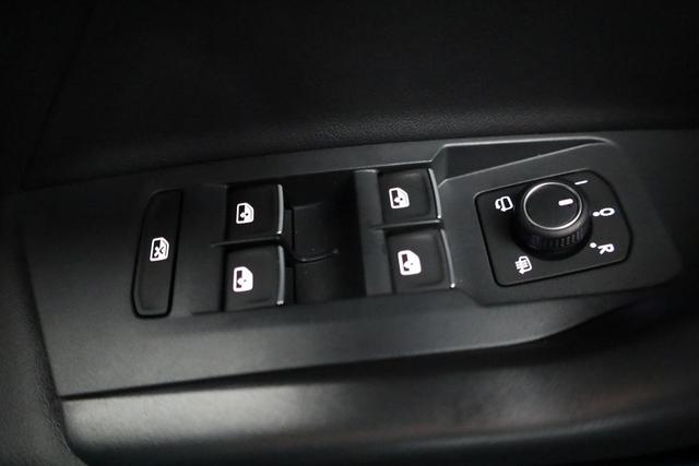 Volkswagen T-Cross 1.5 TSI 110 kW R-Line DSG R-Line, AHK, IQ.Light, Navi, Side, Kamera, Winter, 18-Zoll 