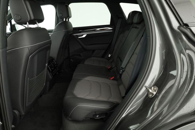 Volkswagen Touareg 3.0 TDI 210 kW 4Motion R-Line V6 Black, AHK, HuD, Luft, Standheizung 