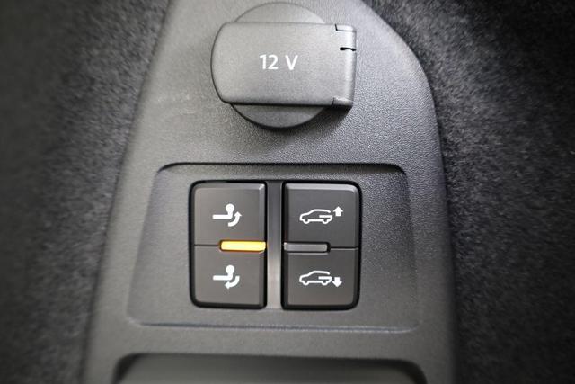 Volkswagen Touareg 3.0 TDI 210 kW 4Motion R-Line V6 Black, AHK, HuD, Luft, Standheizung 