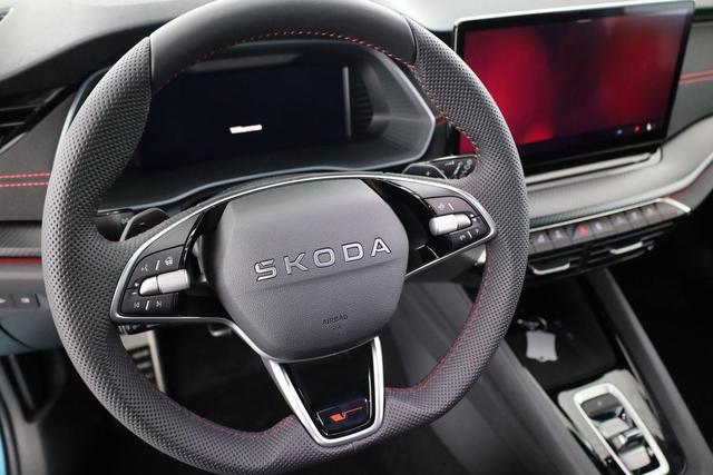 Skoda Octavia Combi RS 2.0 TSI DSG, Sonderlackierung, AHK, 19 Zoll, Canton, el. Klappe, Navi, Matrix, sofort 