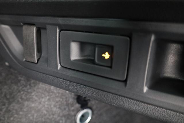 Skoda Octavia Combi RS 2.0 TSI DSG, Sonderlackierung, AHK, 19 Zoll, Canton, el. Klappe, Navi, Matrix, sofort 