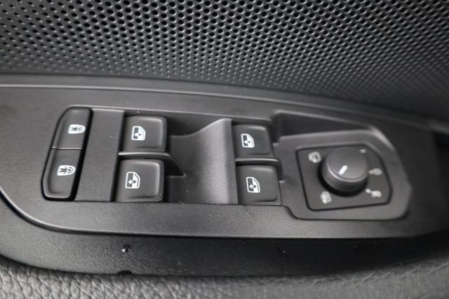 Skoda Kodiaq 2.0 TDI 142 kW 4x4 Selection DSG Selection, 7-Sitzer, AHK, Navi, Side, Kamera, Winter, 19-Zoll 