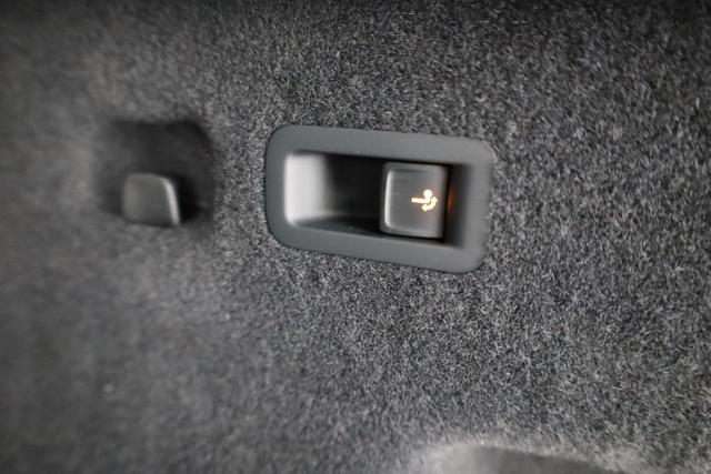 Skoda Kodiaq 2.0 TDI 142 kW 4x4 Selection DSG Selection, 7-Sitzer, AHK, Navi, Side, Kamera, Winter, 19-Zoll 